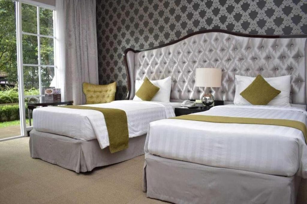 The Mirah Hotel Bogor Exterior photo
