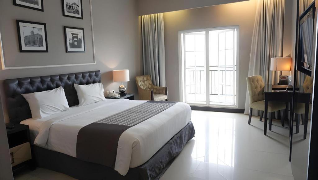 The Mirah Hotel Bogor Exterior photo